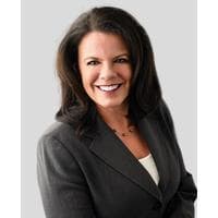 Christine Wallace at CrossCountry Mortgage - Originating Branch Manager | NMLS #224090 in Elk Grove Village, IL