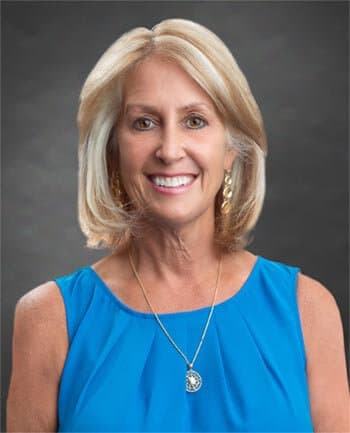 Bonnie-Lynn Robida at CrossCountry Mortgage - Loan Officer | NMLS #975849 in Winter Park, FL