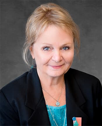 Teresa Fisher at CrossCountry Mortgage - Senior Loan Officer | NMLS #160984 in Warren, MI