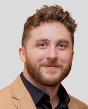Hunter Maxwell at CrossCountry Mortgage - Originating Branch Manager | NMLS #1138440 in Naples, FL