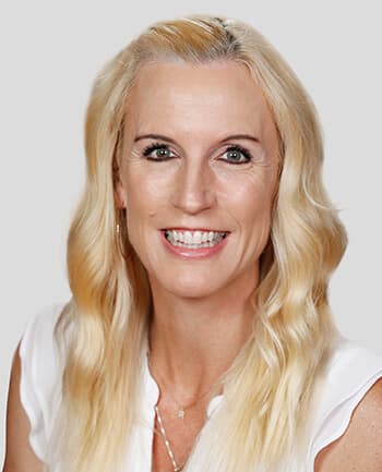 Rachel Youngash at CrossCountry Mortgage - Originating Branch Manager | NMLS #253464 in Franklin, TN