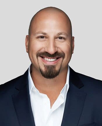 Hernan Mireles at CrossCountry Mortgage - Originating Branch Manager | NMLS #1466298 in Edinburg, TX