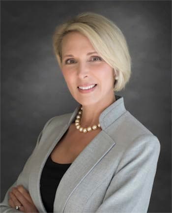 Rebecca Ealy at CrossCountry Mortgage - Mortgage Advisor | NMLS #1693246 in Newport Beach, CA