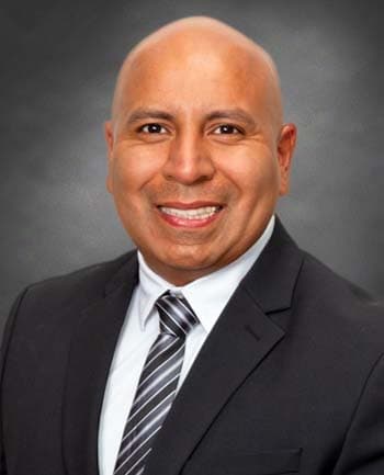 Jorge Flores at CrossCountry Mortgage - Loan Originator | NMLS #2101195 in Berwyn, IL