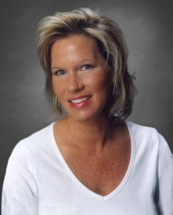 Gail Vinje at CrossCountry Mortgage - Outside Loan Originator | NMLS #335942 in Bloomington, MN