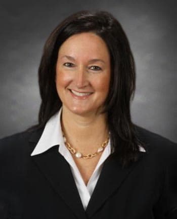 Brenda Bednar at CrossCountry Mortgage - Originating Branch Manager | NMLS #286049 in Owatonna, MN