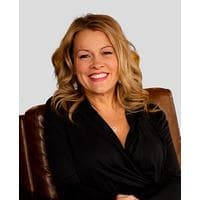 Kelly VanGorder at CrossCountry Mortgage - Loan Originator | NMLS #911965 in Dayton, OH