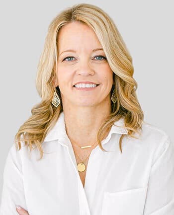 Jolene Moore at CrossCountry Mortgage - Regional Vice President/Branch Manager | NMLS #448601 in Fairfax, VA
