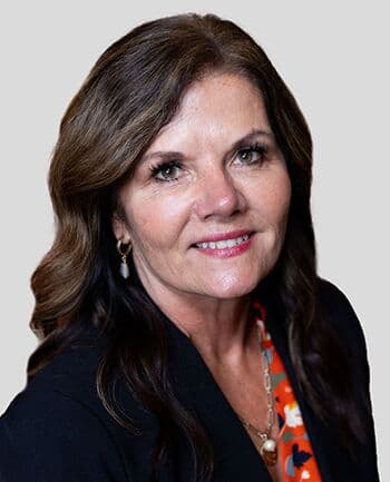 Julie Sams at CrossCountry Mortgage - Sr. Loan Officer | NMLS #109565 in Gig Harbor, WA