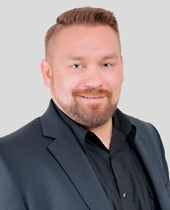 Reid Walker at CrossCountry Mortgage - Outside Loan Originator | NMLS #2001370 in Stafford, TX