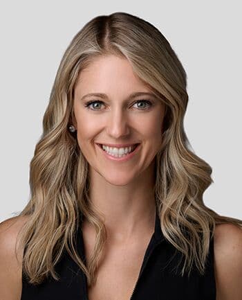 Lindsay Simmons Beale at CrossCountry Mortgage - Originating Branch Manager | NMLS #510004 in Reston, VA